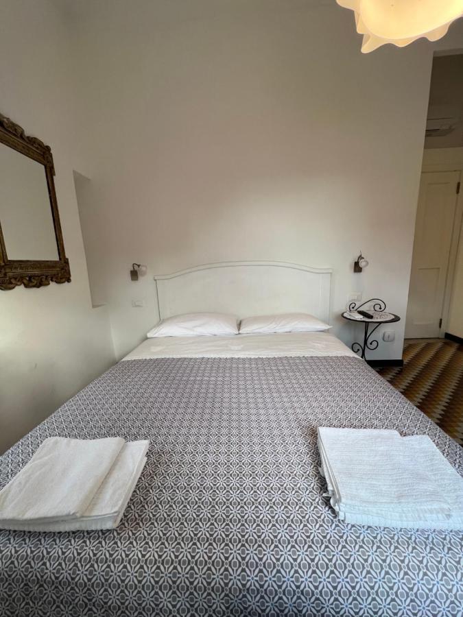 Casa Del Poeta Leilighet Riva Ligure Eksteriør bilde